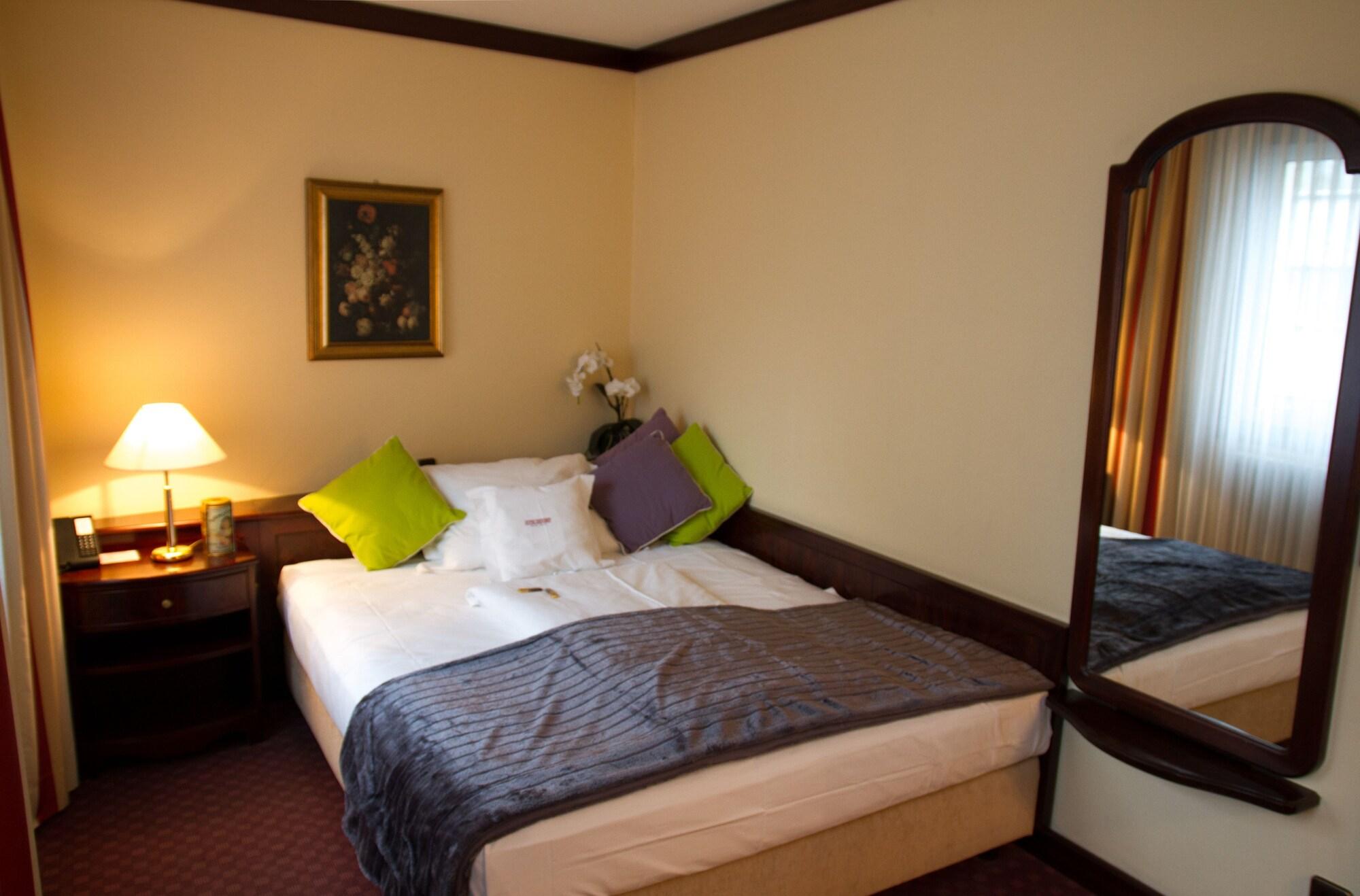 Exquisit Hotel München